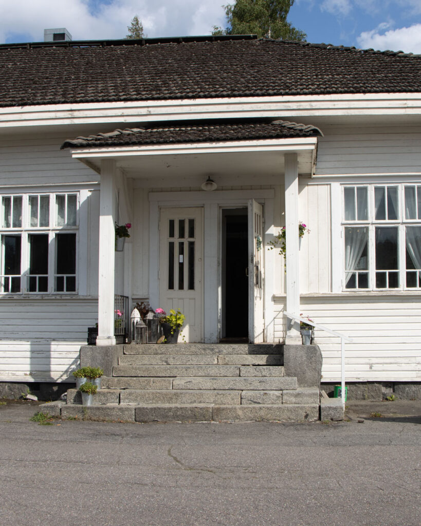 Varkauden Wanhan Aseman sisäänkäynti